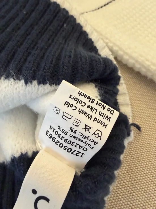 Commense Pull Over Sweater Black & White XS - Picture 6 of 10